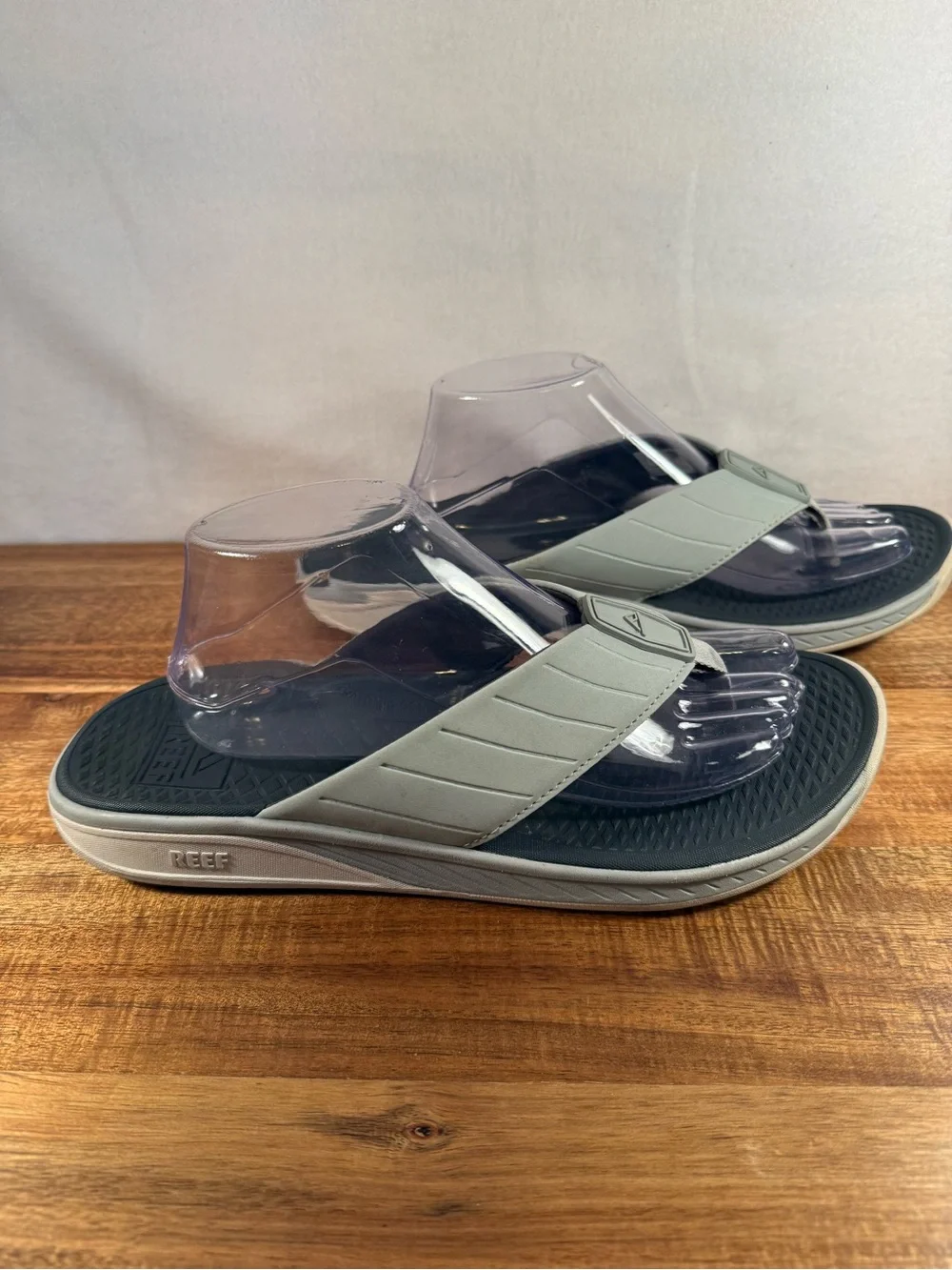Reef Men's Deckhand Water Friendly Flip Flops Grey Size 11
